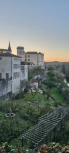 Gite Dordogne La Petite Clavelie Périgord vert tourisme chateau de bourdeilles